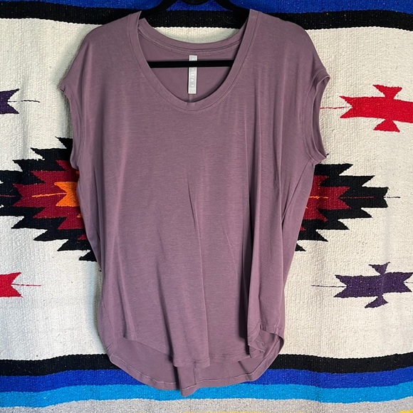 Athleta Tops - Athleta purple top